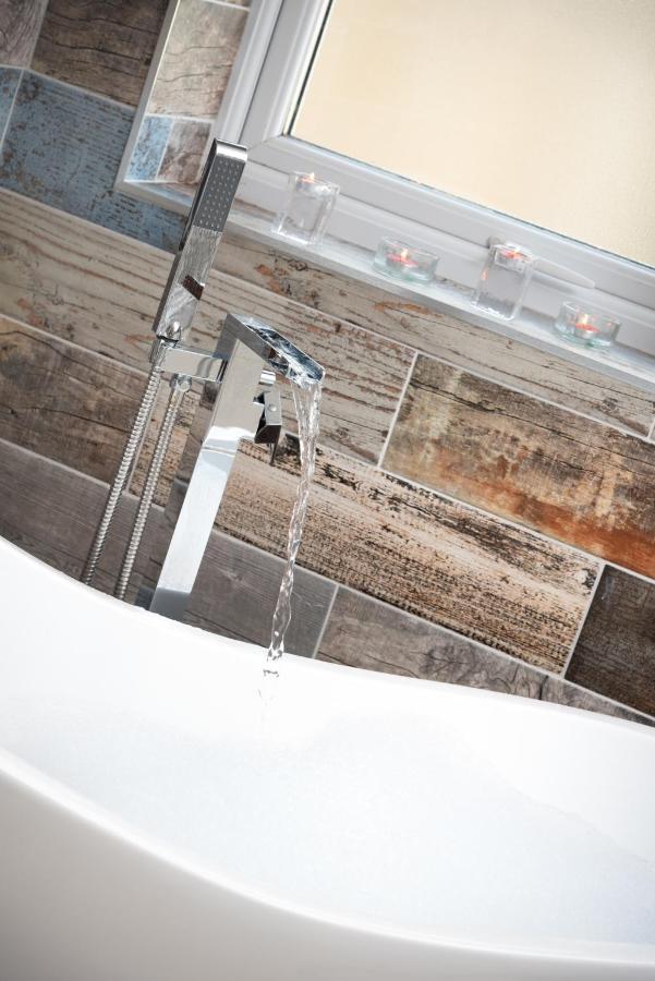 Holiday home Stunning 1-bed Near Carlisle With Hot Tub